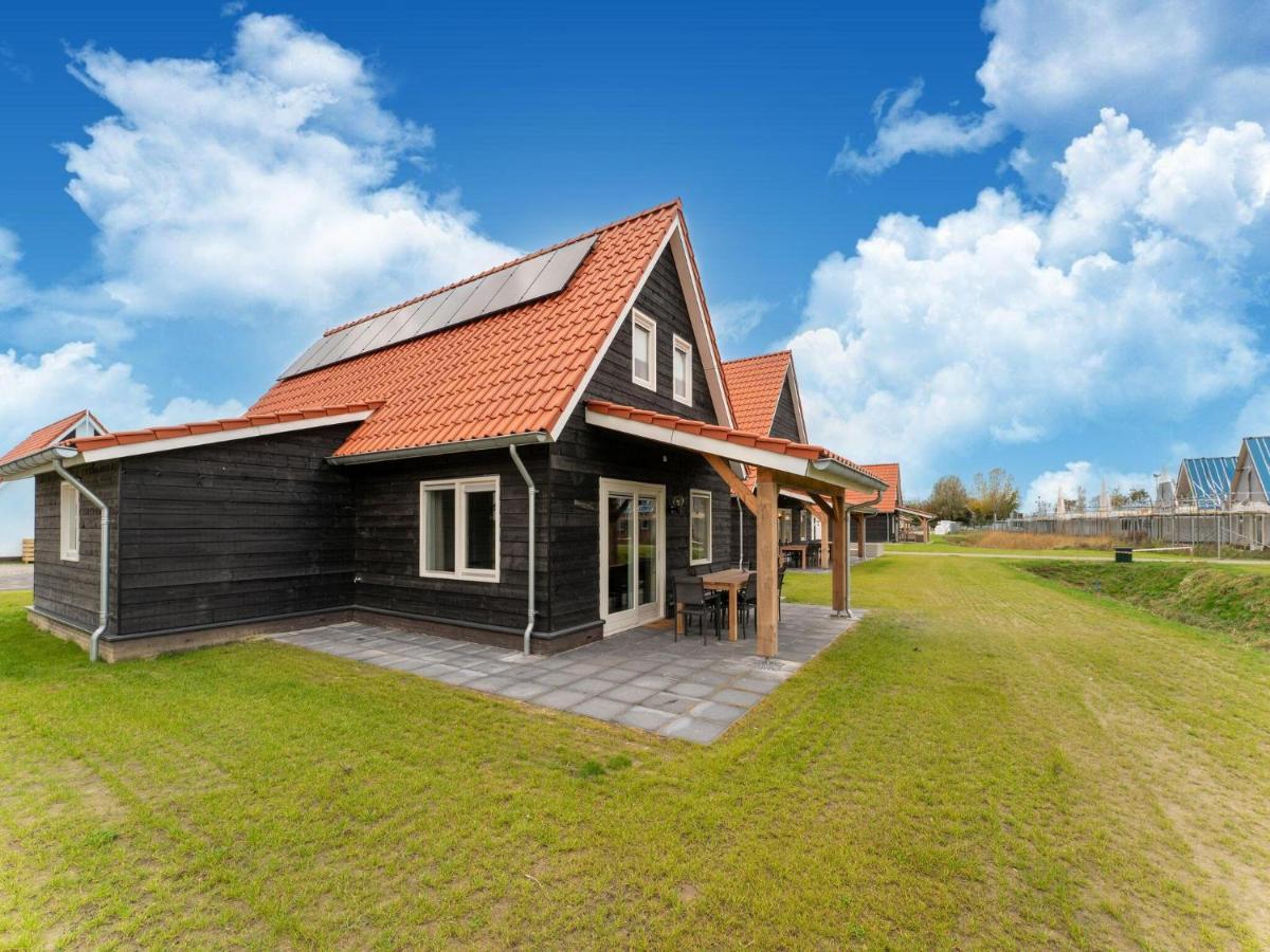 Holiday Home In Scherpenisse With Bubble Bath 외부 사진